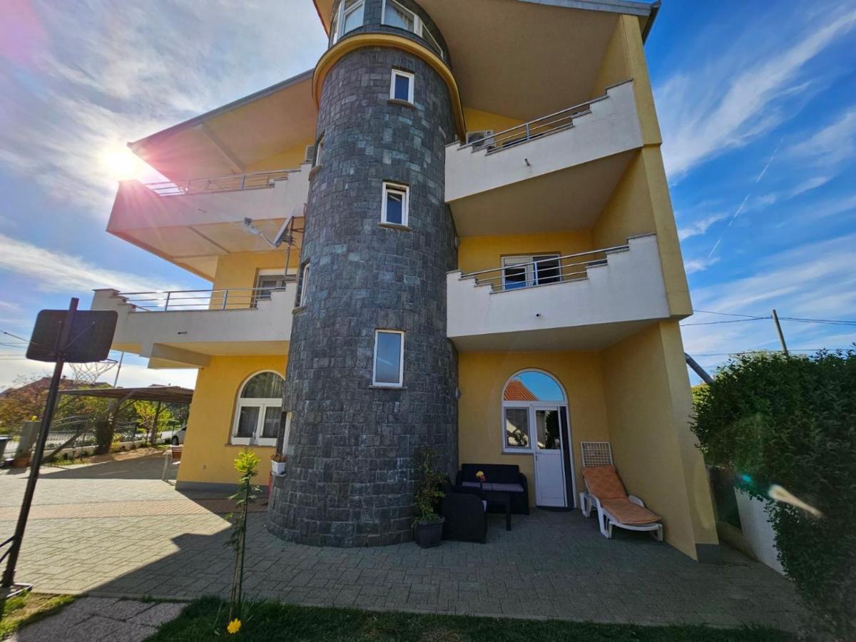Apartments San Sukošan Kültér fotó